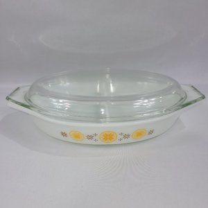 Pyrex #19 Town & Country 1963-1967 Divided Baking Dish 1.5 Quart